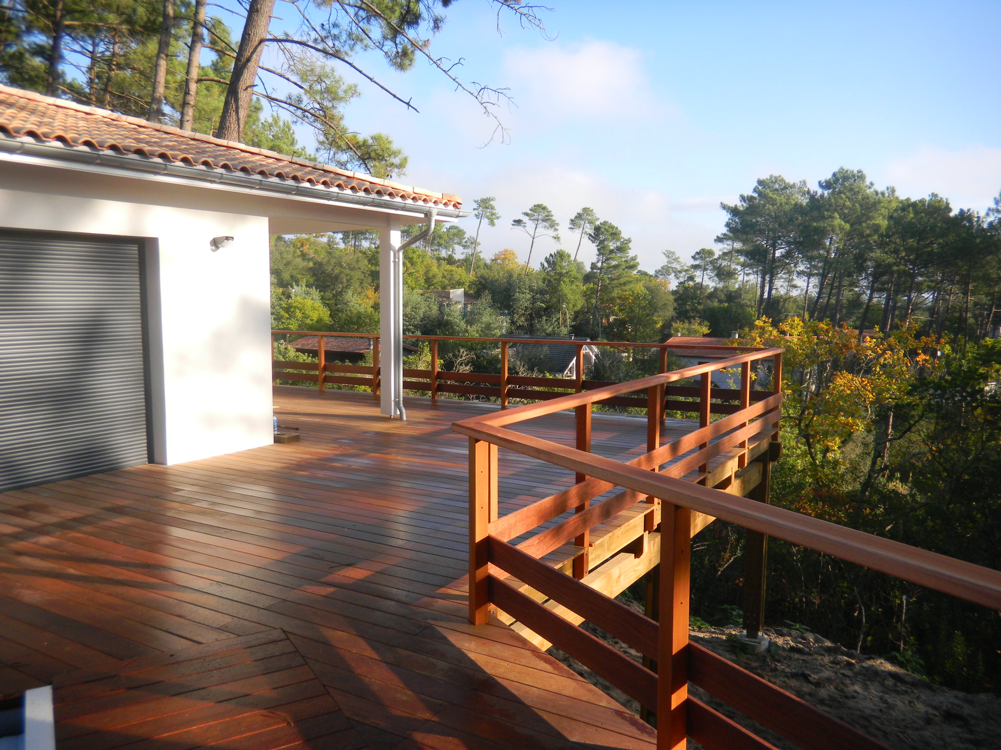 terrasse pilotis close up